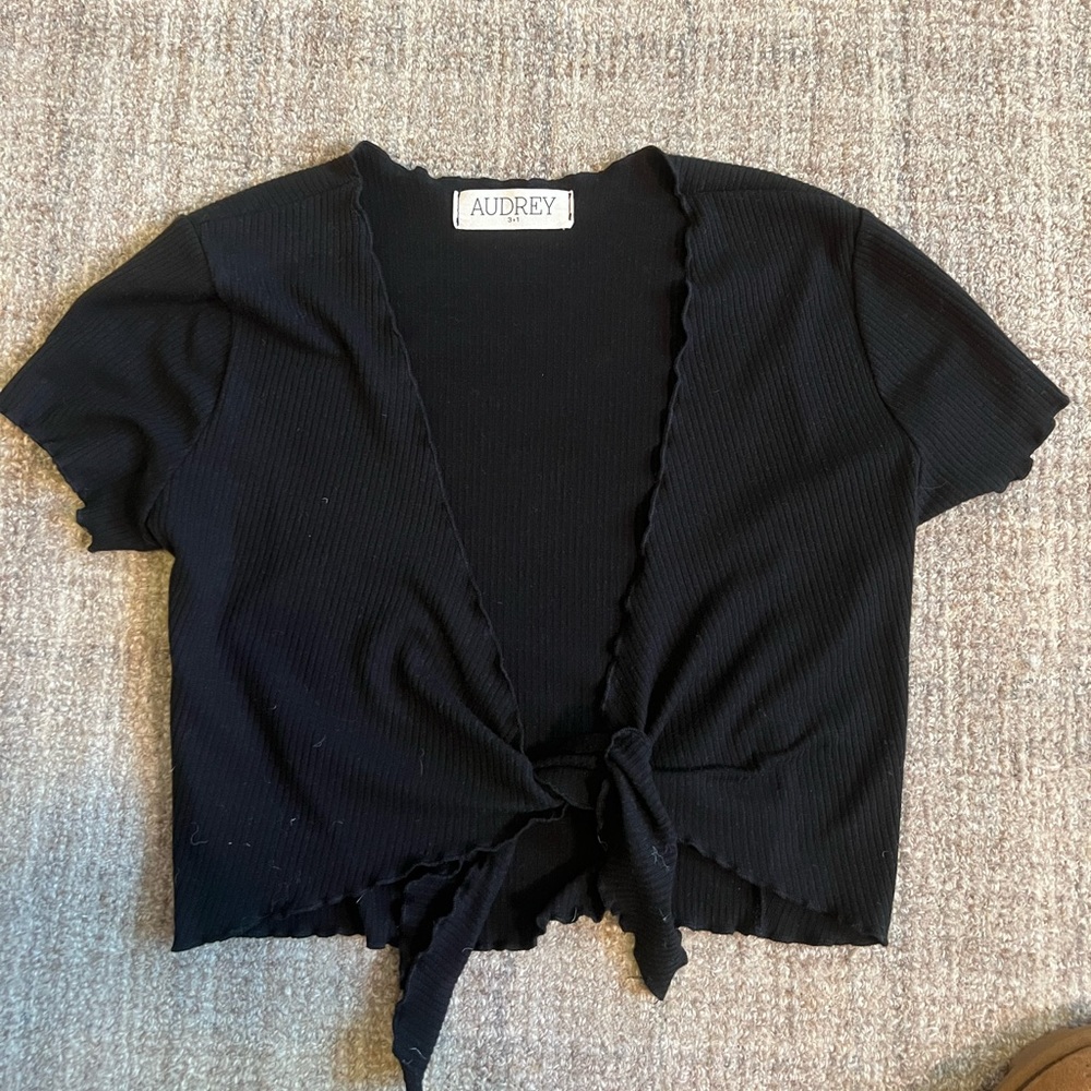 Audrey 3+1 Tie Top.